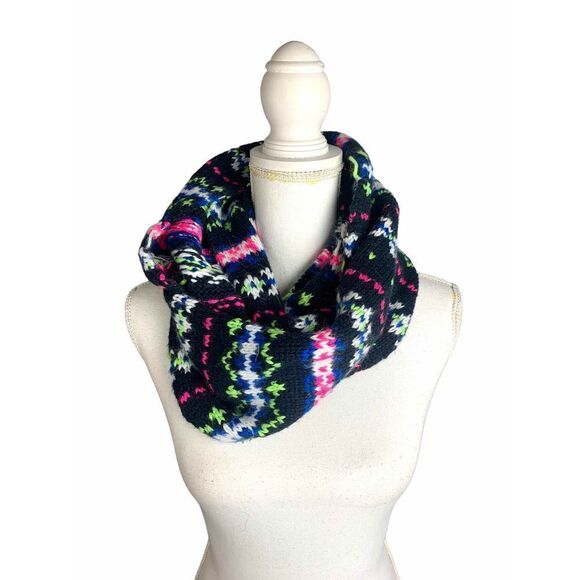 Abercrombie  Wool Infinity Scarf A&F - Picture 2 of 4